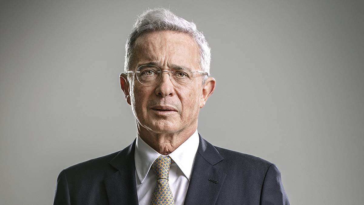 El descaro de Uribe y su reforma tributaria | Semanario La Calle