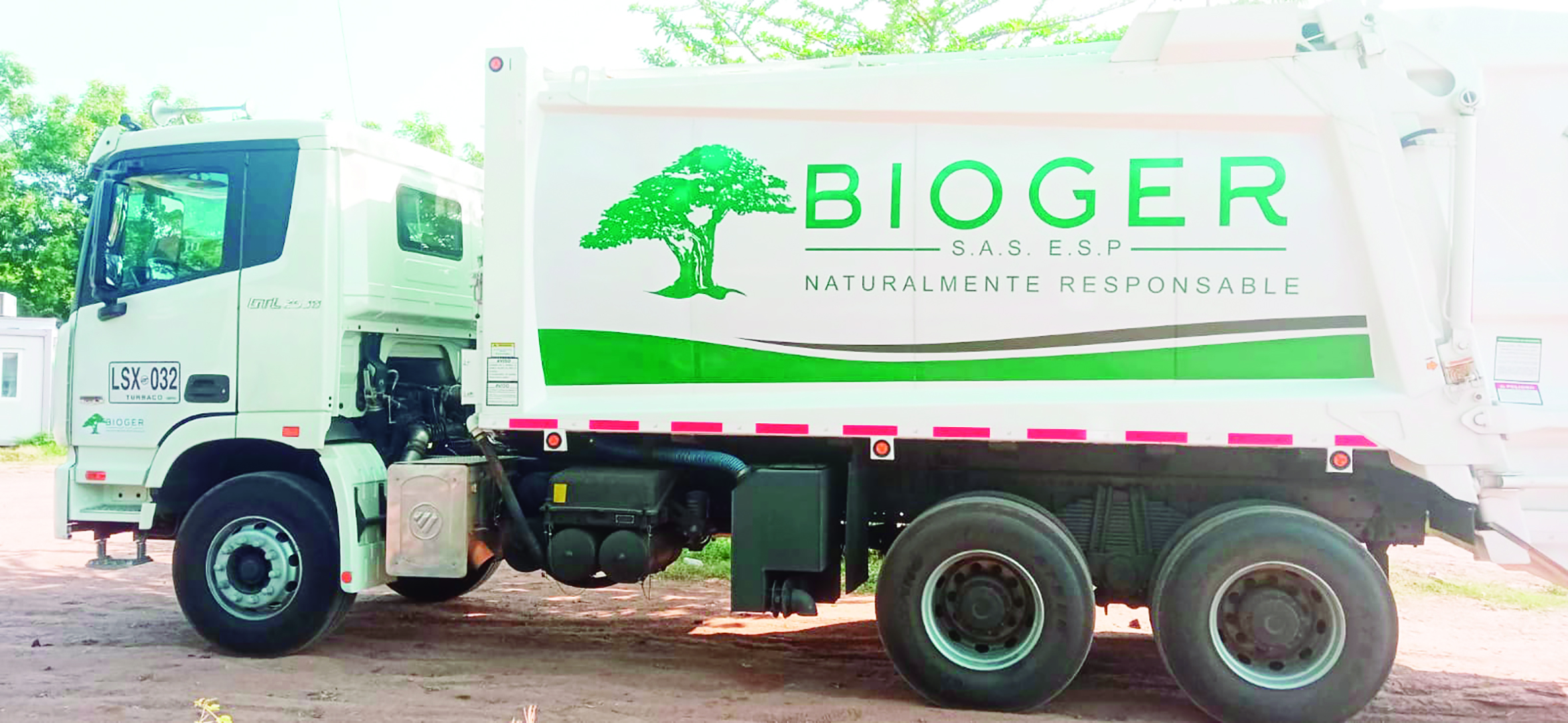 Bioger S.A.S. E.S.P. entrega vehículo compactador en Becerril para ...